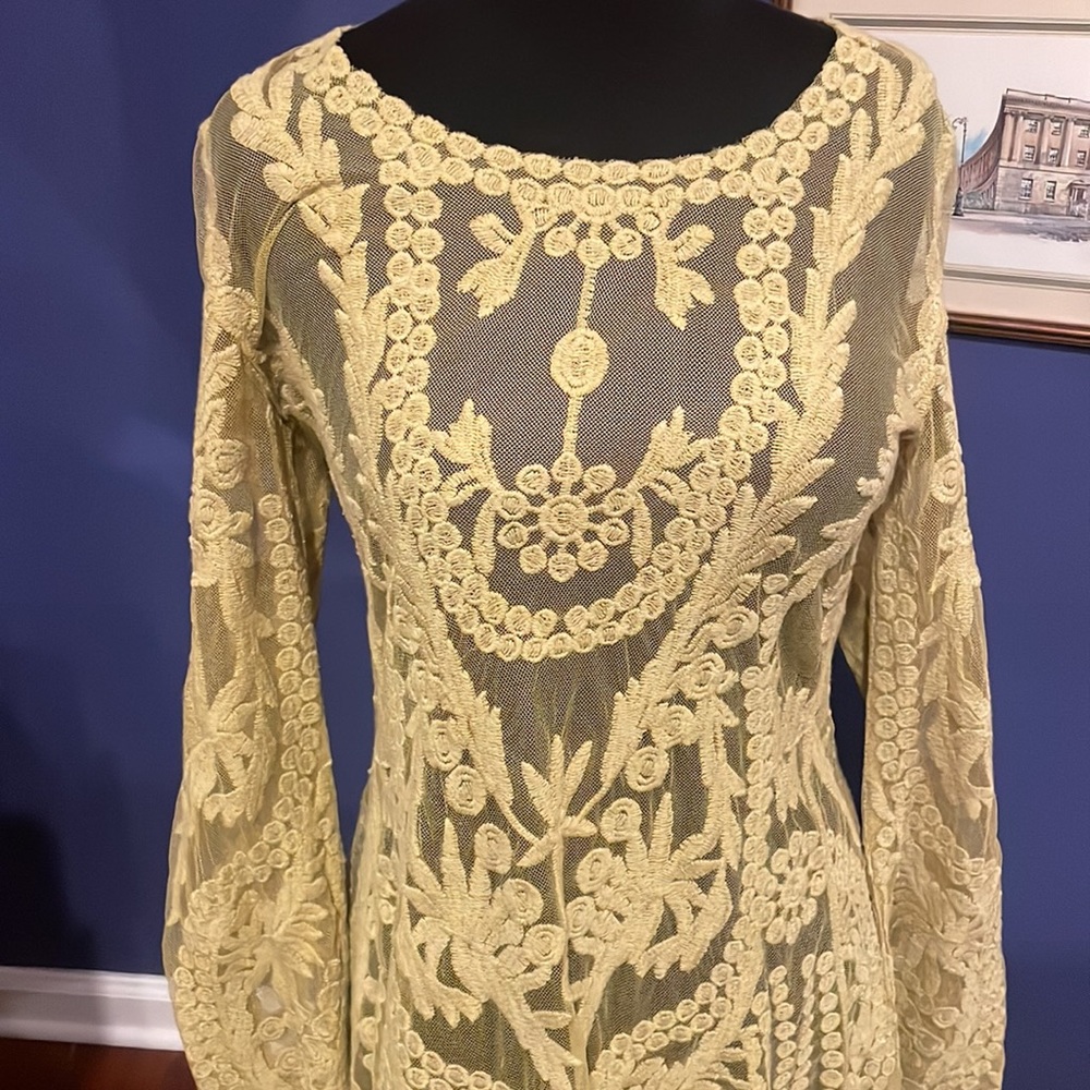 NWT Ryu sheer top - Picture 4 of 5
